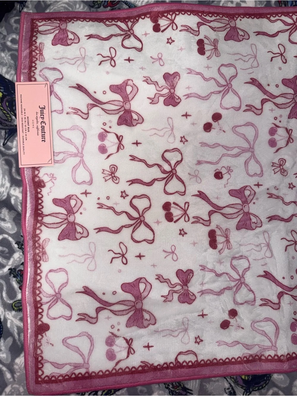 Juicy Couture White and Pink Bow Print Accent Rug